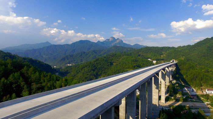 安徽省交通運輸廳：推進普通國省干線公路及農村道路暢通工程建設